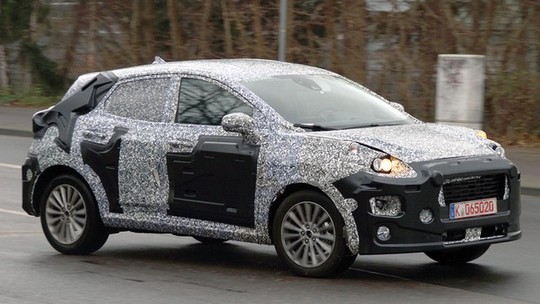 SUV do Ford Fiesta é flagrado na Europa e vai ficar acima do EcoSport