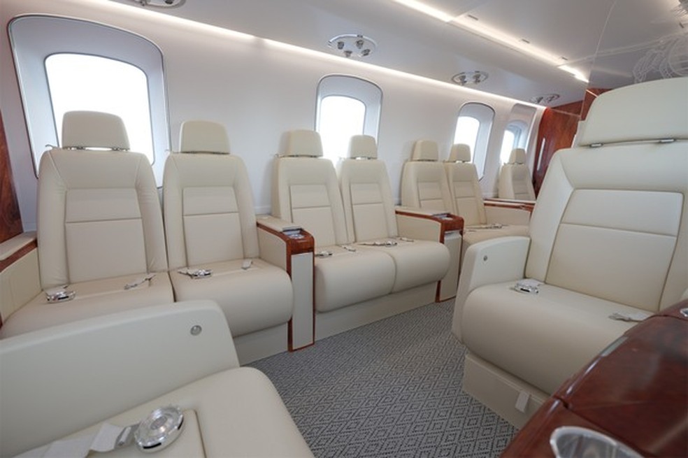 Agentes secretos, comitiva e família: todos cabem no enorme interior do VH-92A (Foto: Divulgação) — Foto: Auto Esporte