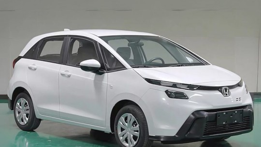 Honda Fit segue vivo com novo visual e cara de Toyota
