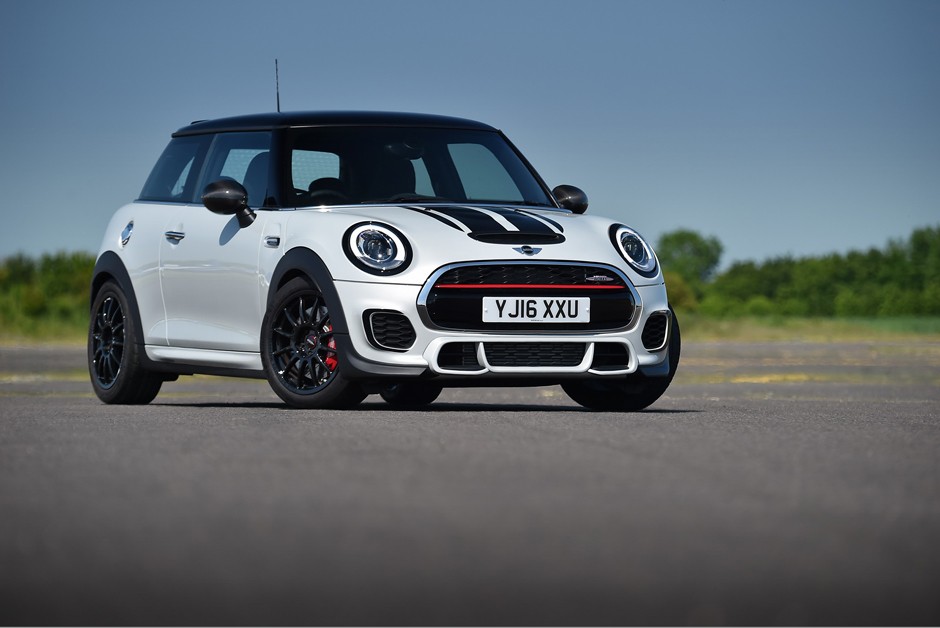 MINI John Cooper Works Challenge