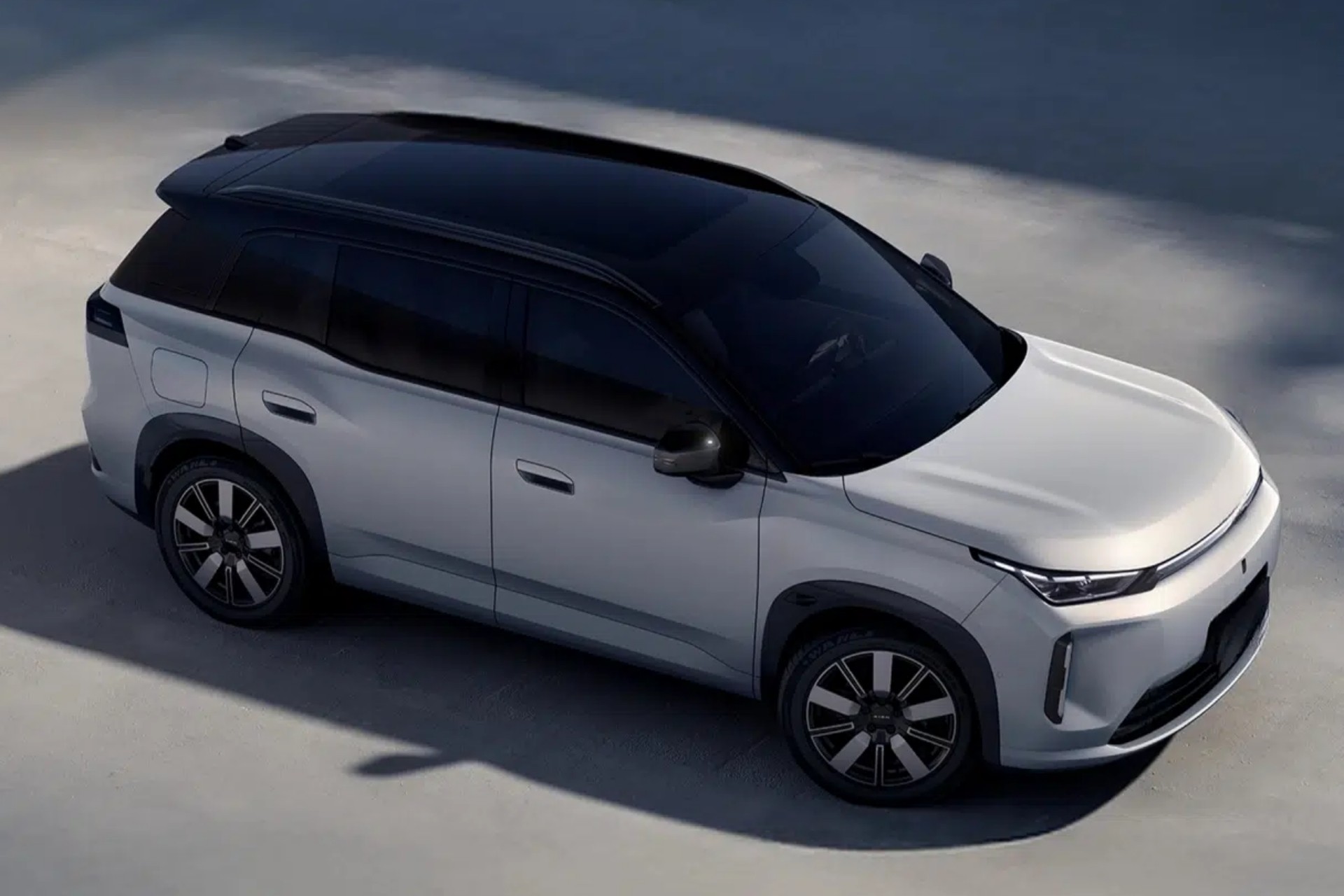 GAC vai lançar SUV híbrido flex no Brasil que roda como se fosse elétrico