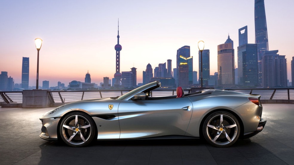 Ferrari Portofino M é conversível com capota rígida — Foto: Divulgação