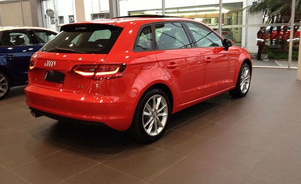 Audi A3 Sportack nas lojas (Foto: Aline Magalhães) — Foto: Auto Esporte