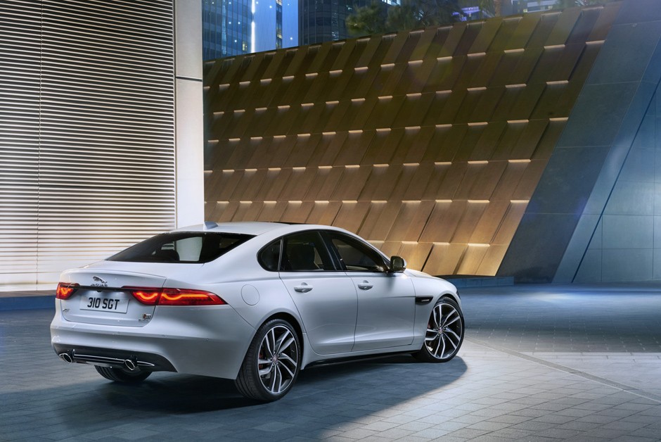 Jaguar XF 2016