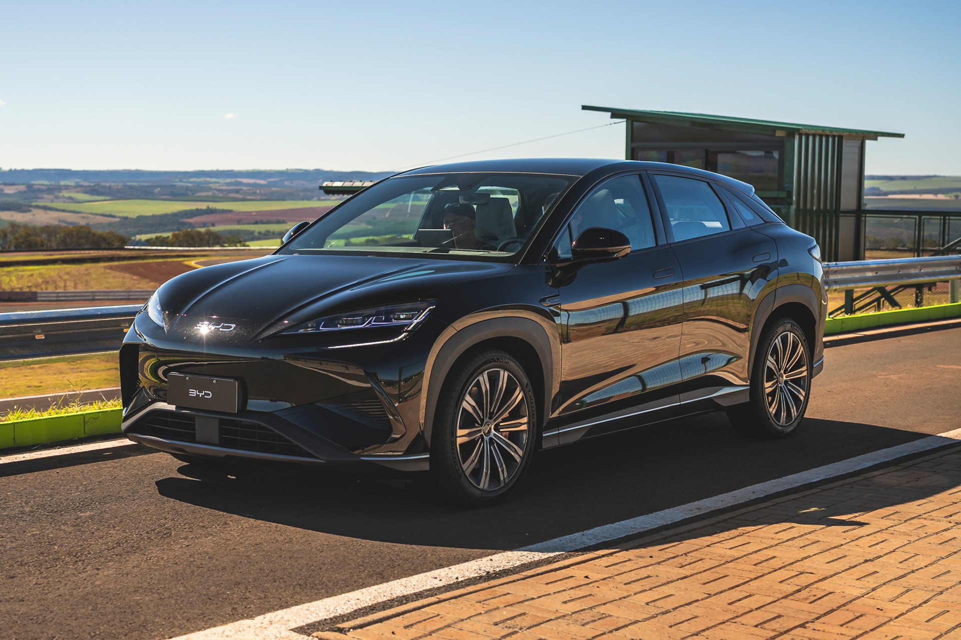 BYD Sealion 07 é SUV do Seal e tem data para chegar ao Brasil; saiba quando