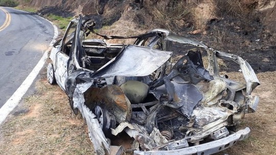 Golpe do seguro: Homem põe fogo no próprio carro; veja como a fraude aumenta o valor da sua apólice
