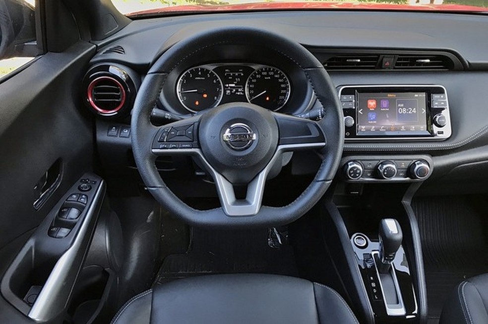 Versão tem pacote de equipamentos satisfatório (Foto: Diogo de Oliveira/Auto News Brasil) — Foto: Auto Esporte