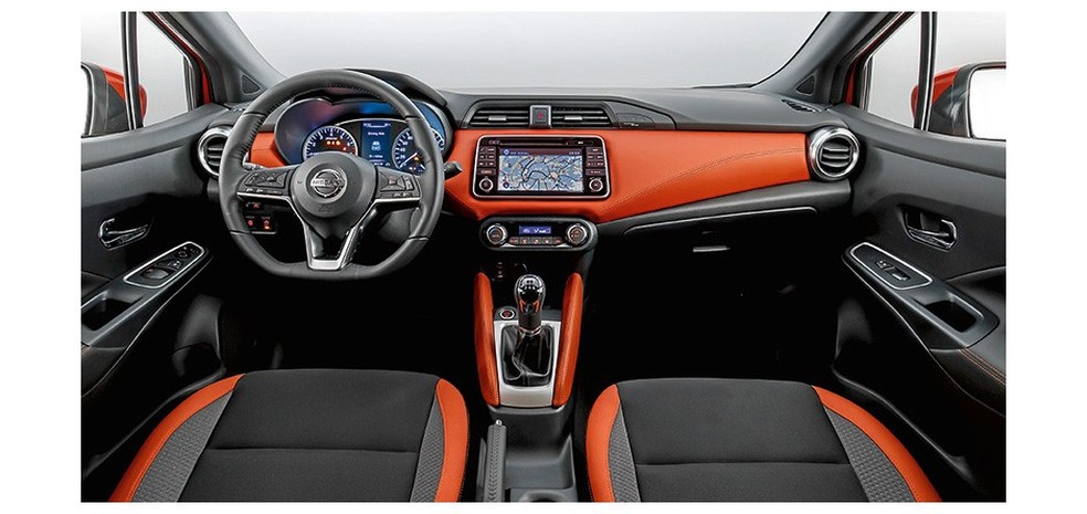 Volante achatado, central e acabamento remetem ao primo próximo Kicks (Foto: Divulgação) — Foto: Auto Esporte