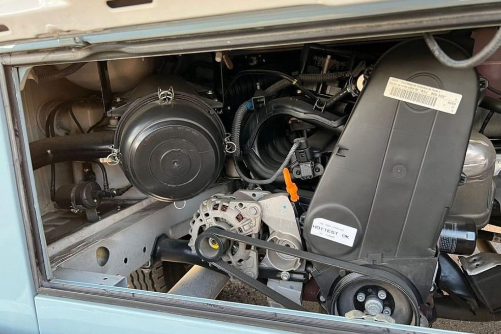 Kombi oferece potência de 80 cv e 12,7 kgfm de torque no etanol e 78 cv com 12,5 kgfm na gasolina — Foto: Salvajoli Veículos Antigos