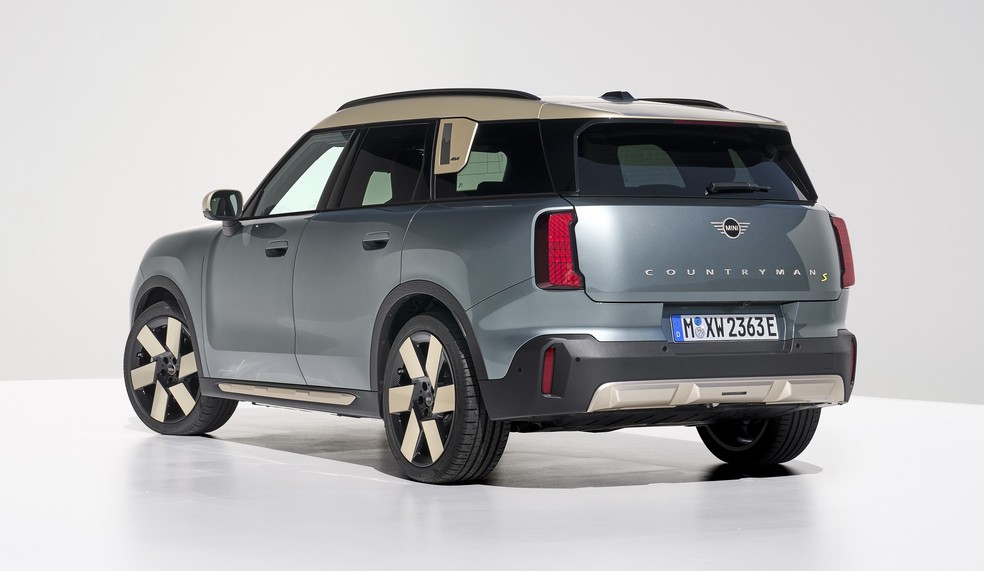 Mini Countryman tem, pela primeira vez, uma versão elétrica; autonomia passa dos 400 km na medição europeia — Foto: Divulgação