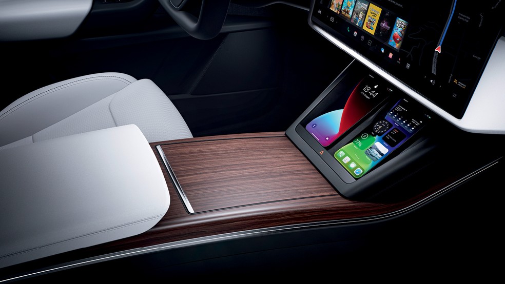 Tesla Model X Plaid tem acabamentos simples, mas com requinte  — Foto: Divulgação