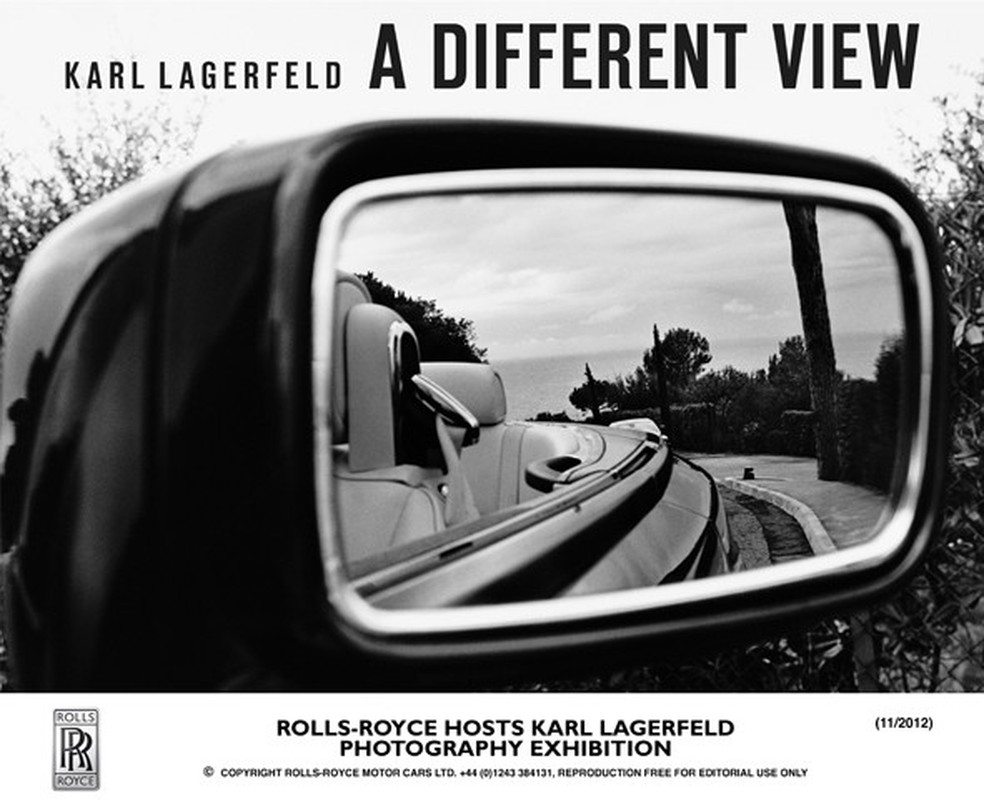 Cartaz da exposição de fotos de Rolls-Royces por Karl Lagerfeld (Foto: Reprodução/Rolls-Royce) — Foto: Auto Esporte