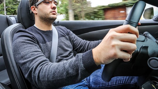 Mini apresenta o óculos com visão de "raio-x"