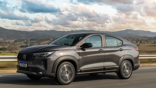 Teste: Fiat Fastback tem motor de Compass, preço de Renegade, mas menos espaço que C3