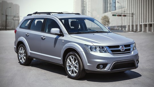 7 carros usados de 7 lugares que você pode comprar por até R$ 80 mil