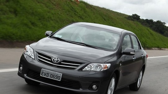 Toyota Corolla de Jair Bolsonaro foi convocado no megarecall de airbags e não foi consertado