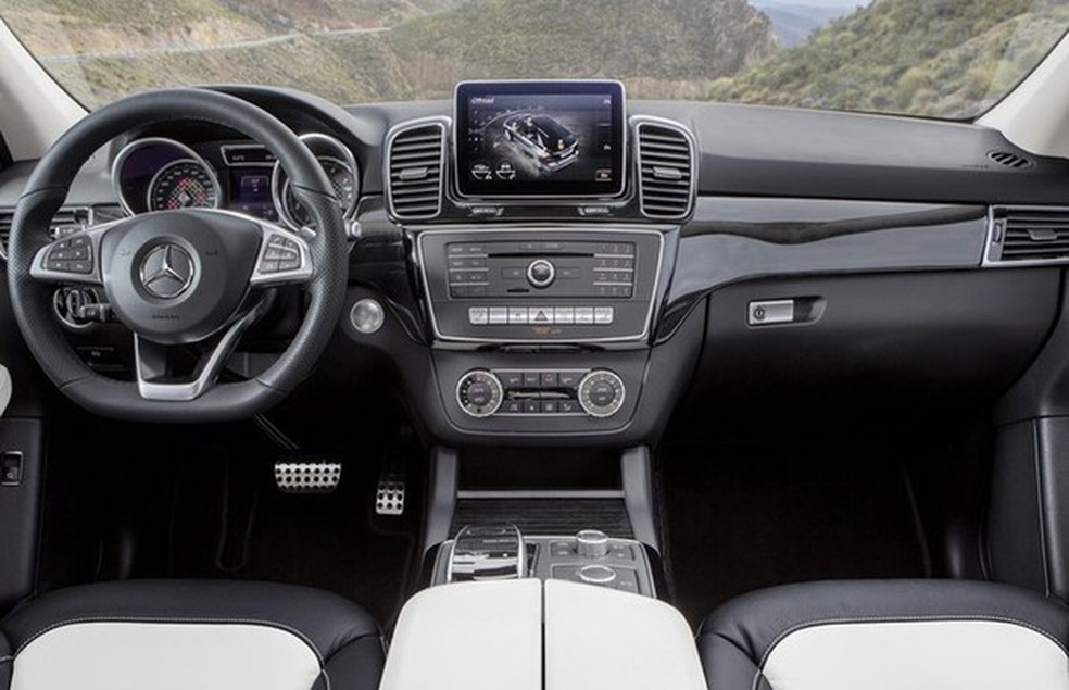 Mercedes-Benz-GLE 2016 (Foto: Divulgação) — Foto: Auto Esporte