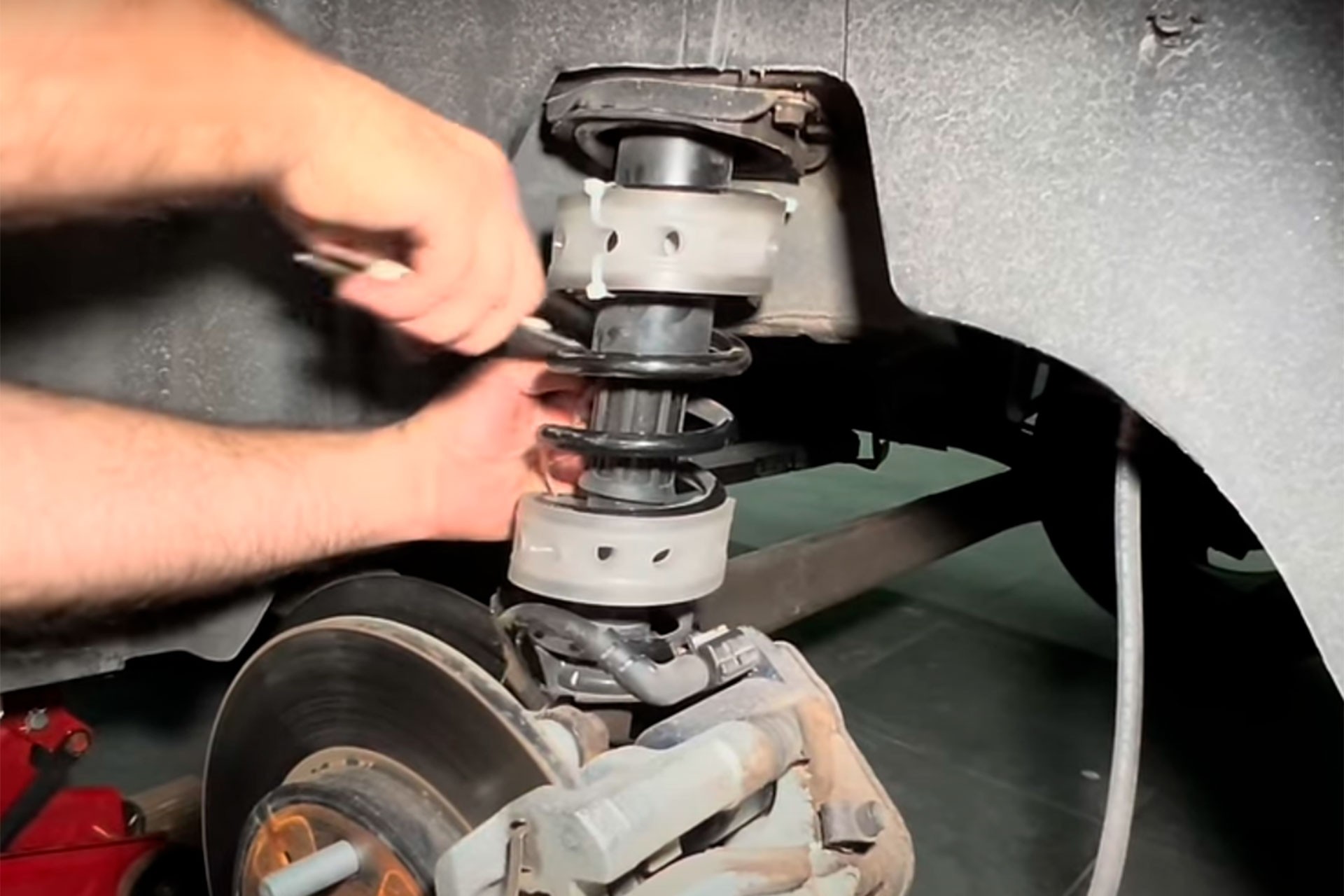 Como e quando fazer a manutenção da suspensão do carro?