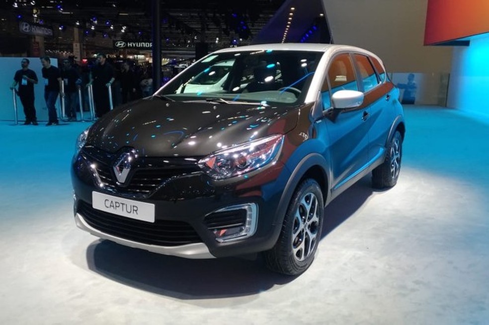 Captur ganhou apenas uma nova versão Bose (Foto: Alexandre Izo/Auto News Brasil) — Foto: Auto Esporte