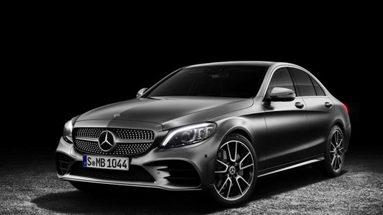 Recall: Mercedes convoca 12 unidades do Classe C por defeito no cinto de segurança