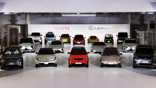 Toyota quer vender 3,5 milhões de carros elétricos por ano e promete linha com 30 modelos