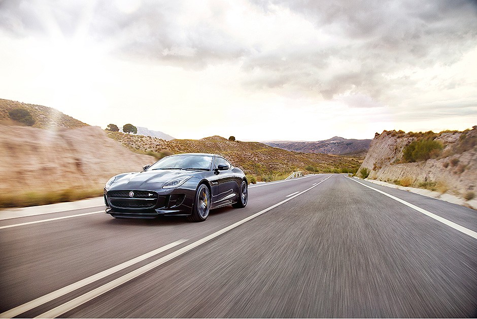 Jaguar F-Type R AWD