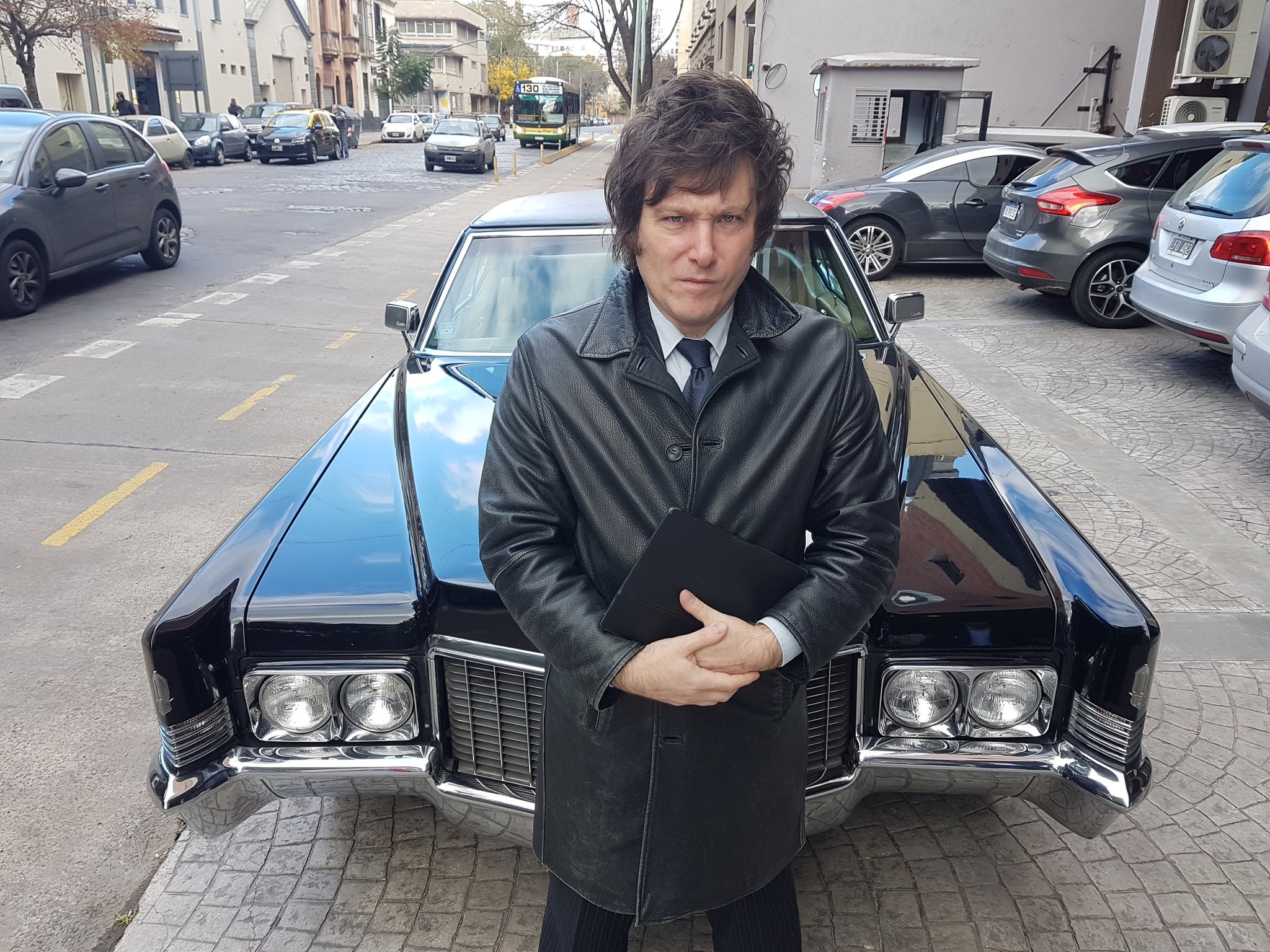 Fã de carros, Milei pode mudar relação da indústria automotiva no Brasil e na Argentina