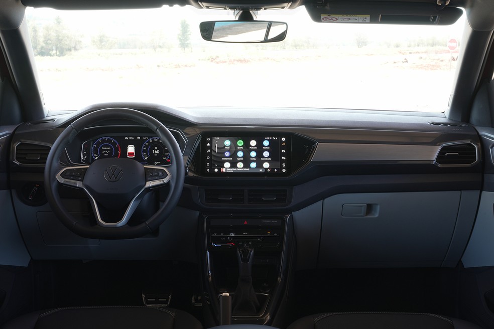 Volkswagen T-Cross tem bastante plástico no acabamento — Foto: Bruno Guerreiro/Autoesporte