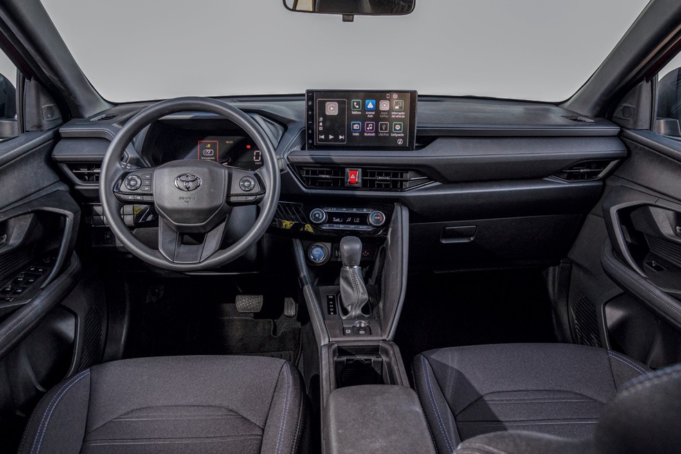 Toyota Yaris Cross tem acabamento simples — Foto: Renato Durães/Autoesporte
