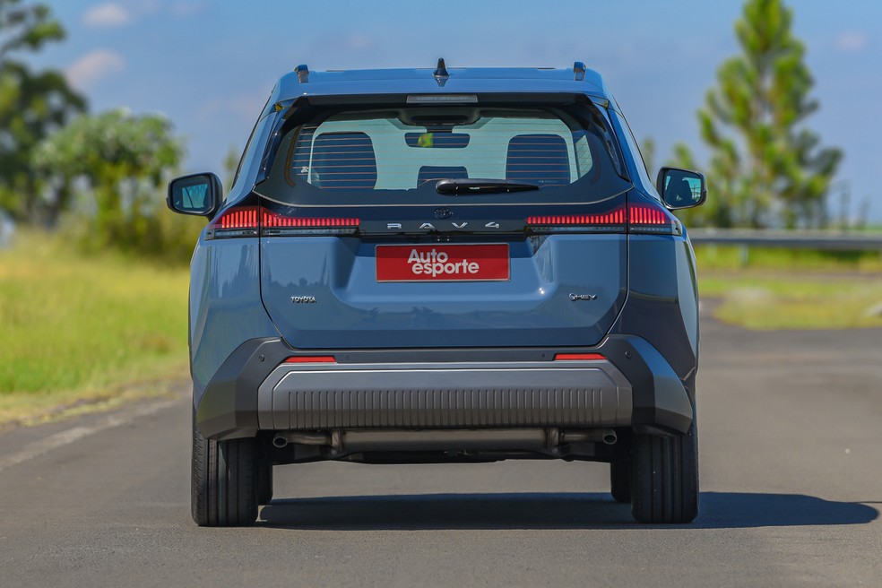 Novo Toyota RAV4 2026 é construído sobre a plataforma modular TNGA — Foto: Divulgação/Toyota