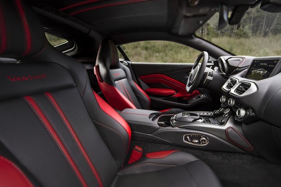 Aston Martin Vantage (Foto: Divulgação) — Foto: Auto Esporte