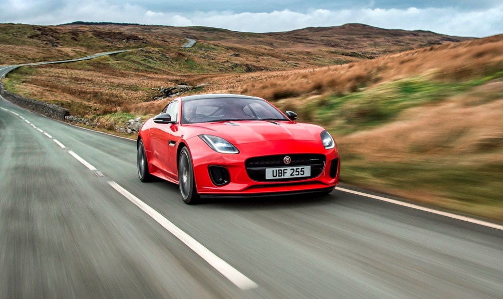 Jaguar F-Type 2.0 — Foto: Divulgação