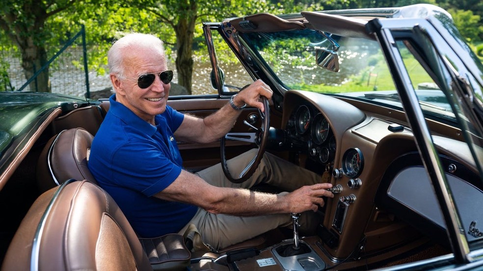 Joe Biden e seu Corvette Stingray — Foto: Divulgação
