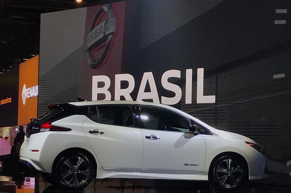Leaf tem preço próximo do cobrado pelo Chevrolet Bolt (Foto: Diogo de Oliveira/Auto News Brasil) — Foto: Auto Esporte