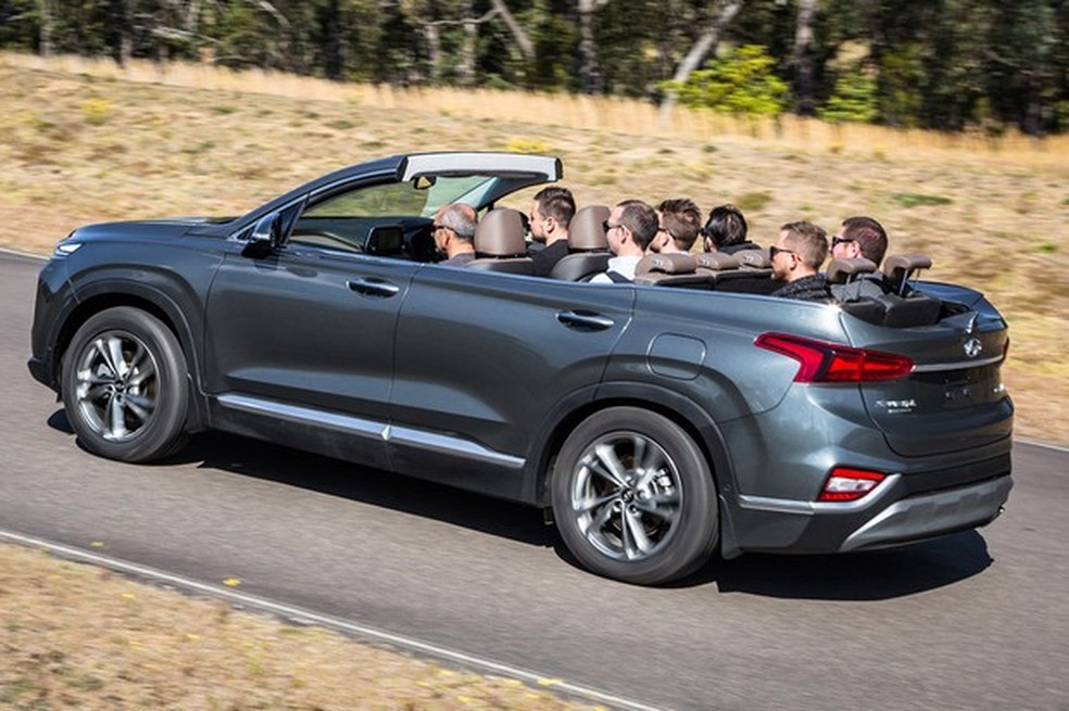 Os sete lugares foram mantidos no Santa Fe conversível (Foto: Divulgação) — Foto: Auto Esporte