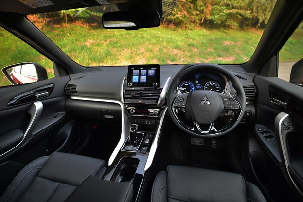 Mitsubishi Eclipse Cross facelift interior