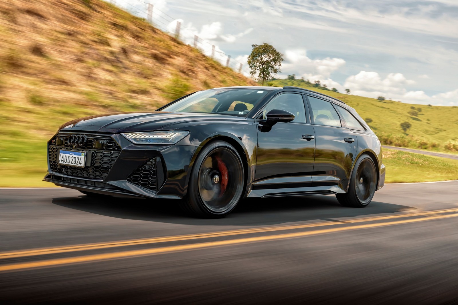 Audi RS 6 Performance 2024 — Foto: Divulgação