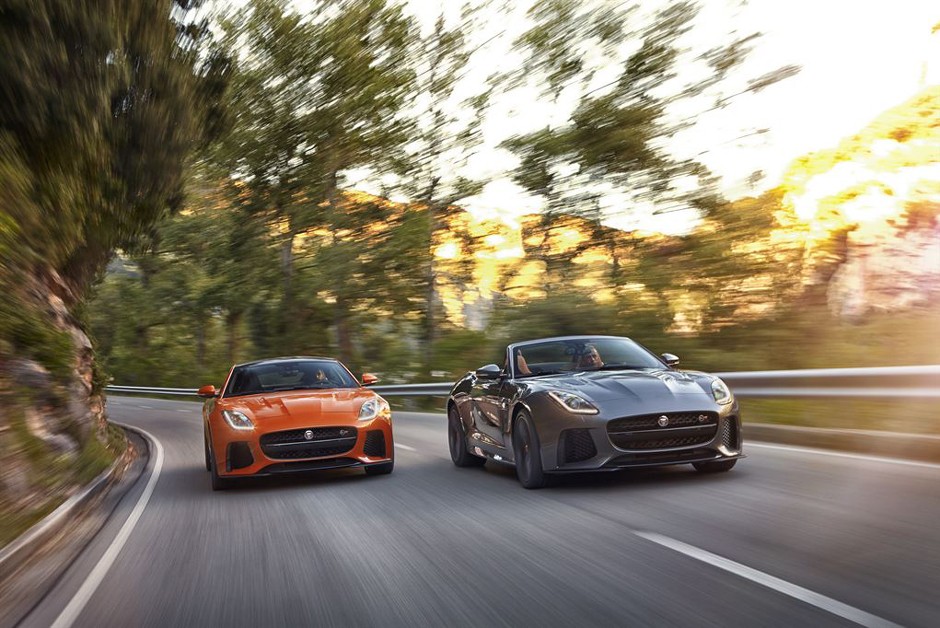 Jaguar F-Type SVR cupê e conversível