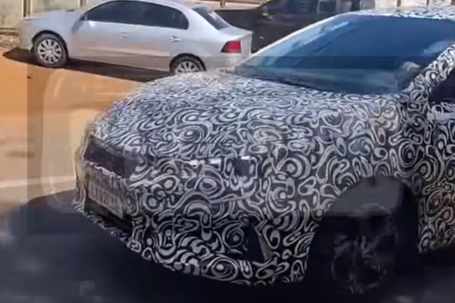Novo Honda City roda camuflado em Palmas (TO)