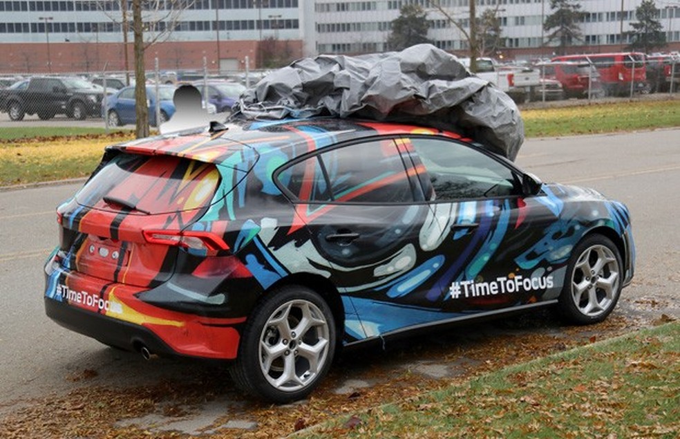 Novo Ford Focus é flagrado (Foto: Automedia) — Foto: Auto Esporte