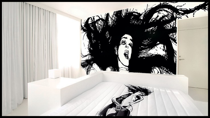 Ao todo, 61 quartos foram redecorados por 21 jovens artistas