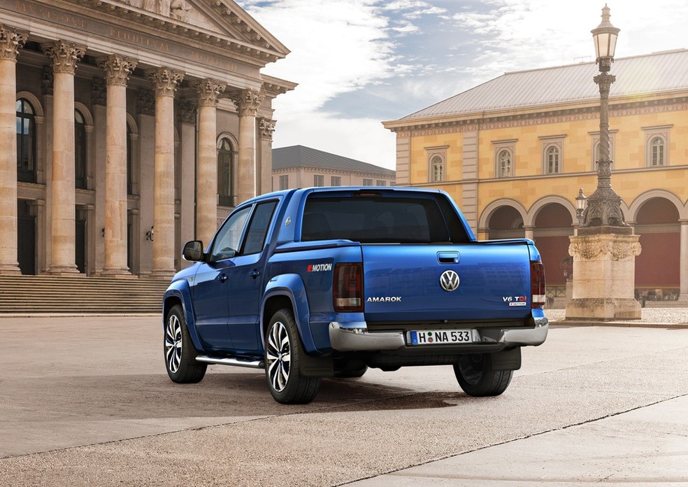 Volkswagen Amarok — Foto: Divulgação