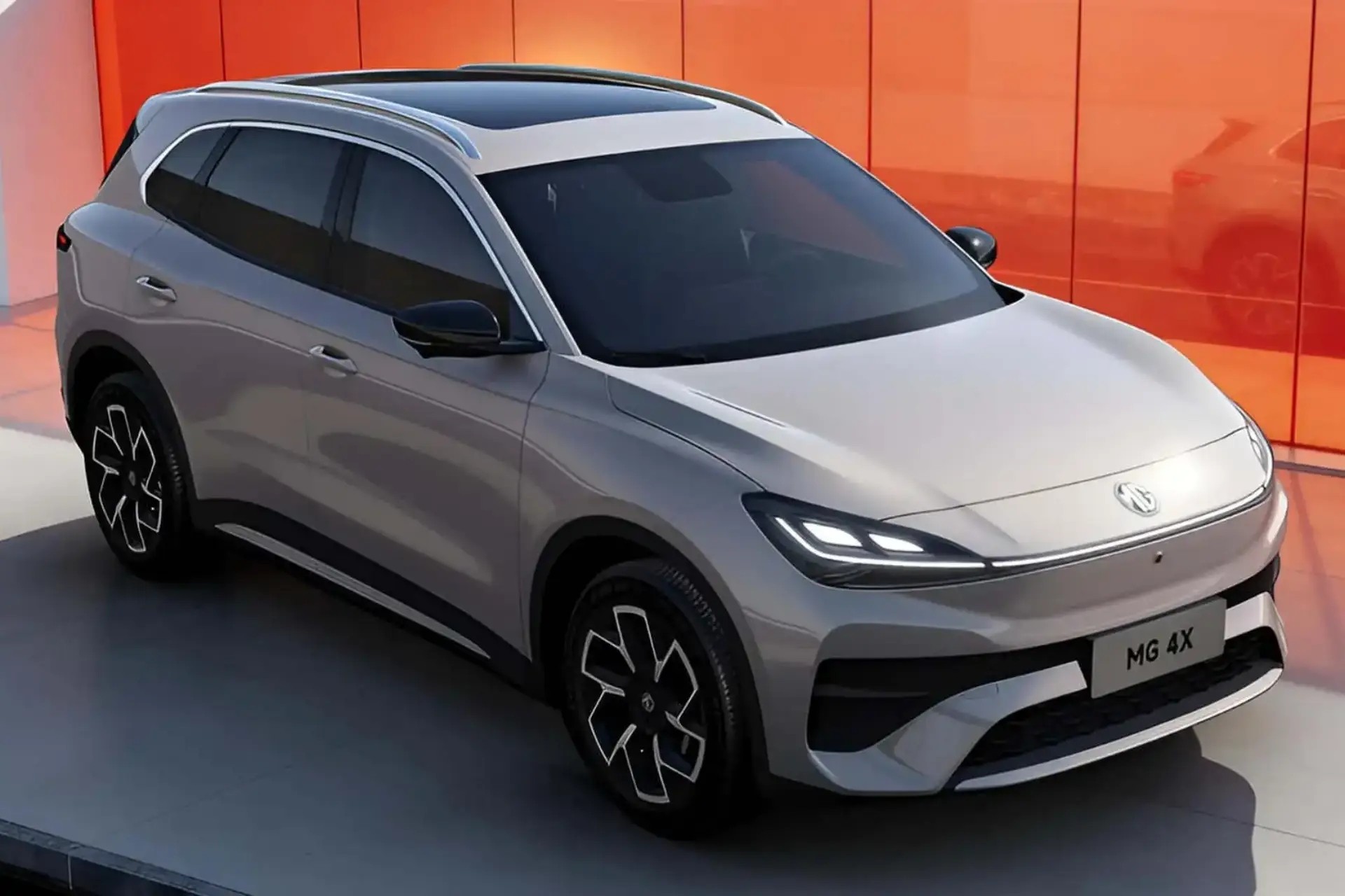 MG 4X é novo rival do BYD Yuan Pro com bateria inovadora que vem ao Brasil