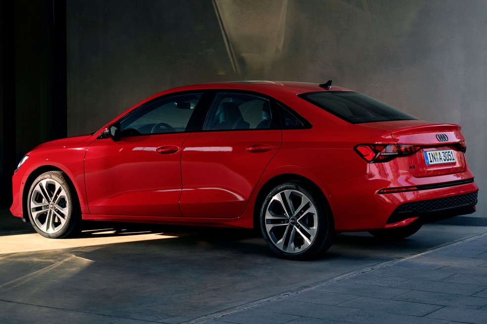 Audi A3 Sedan 2025 chega com mudanças no visual e perde sistema híbrido leve — Foto: Divulgação