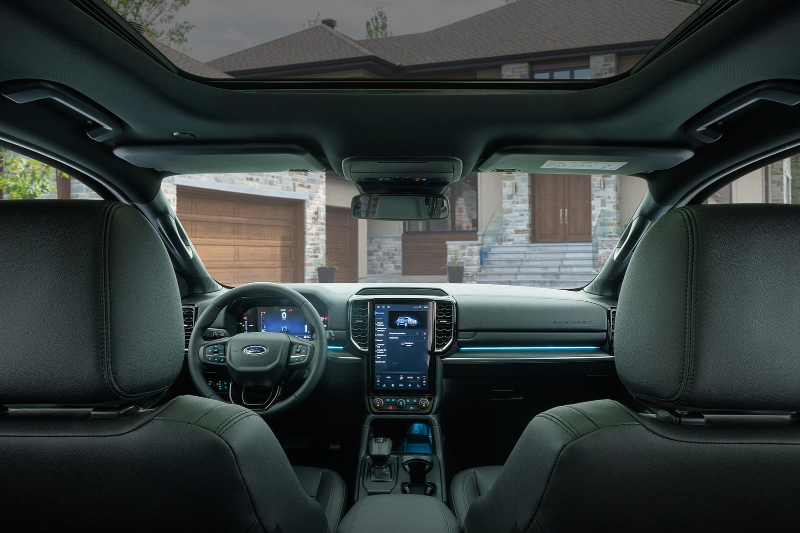 Ford Everest - Cabine e painel — Foto: Divulgação/Ford