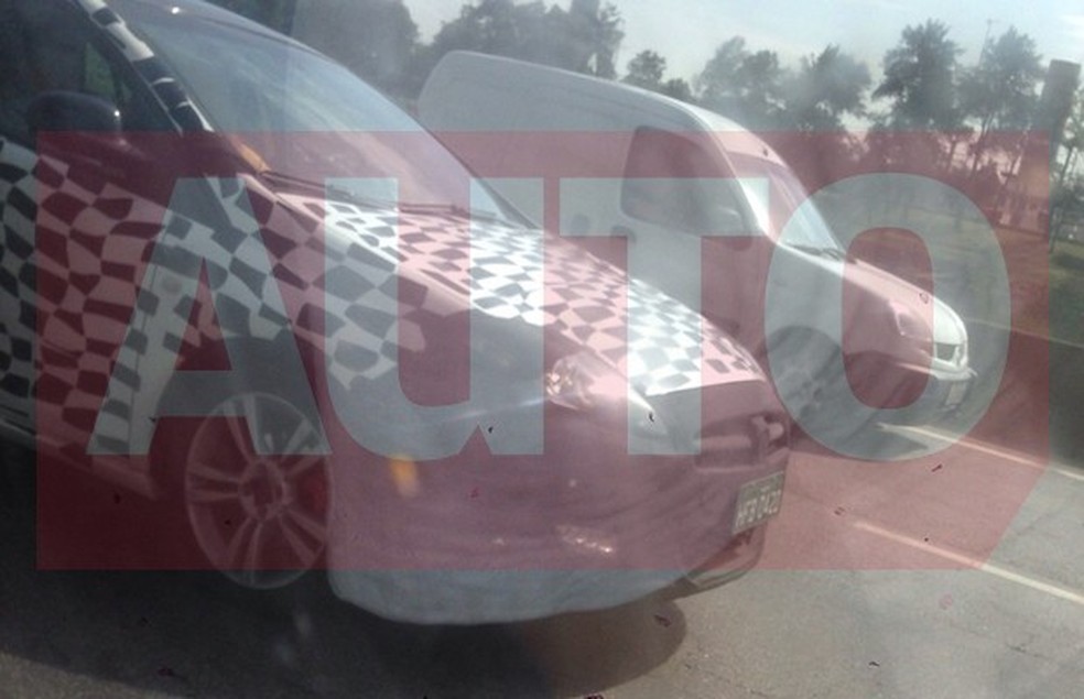 Fiat Bravo reestilizado (Foto: Auto News Brasil) — Foto: Auto Esporte