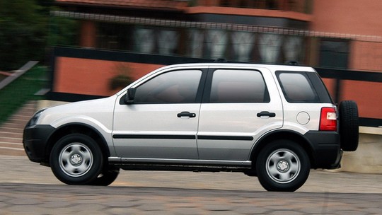 6 carros usados produzidos no Brasil a partir de R$ 18 mil
