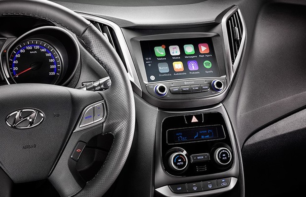 Sistema Apple CarPlay em simulação na tela do Hyundai HB20X 2016 (Foto: Divulgação) — Foto: Auto Esporte