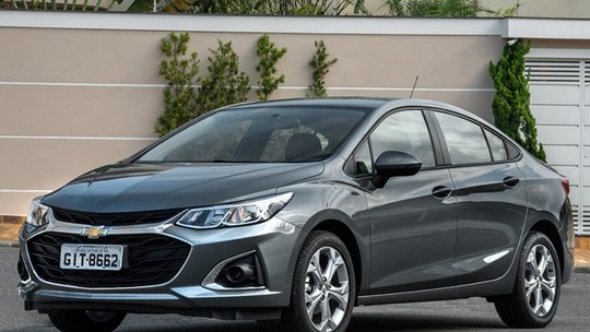Novo Chevrolet Cruze LT: versão de entrada tem Wi-Fi incluso e preço de seis dígitos