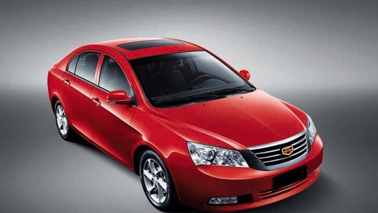 Geely estreia no Brasil com sedã EC7